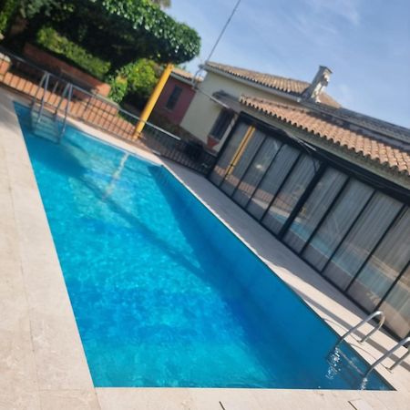 Casa Villa Ladi Umbrete ภายนอก รูปภาพ